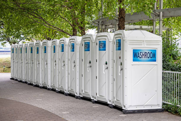 Best Luxury portable toilet rental  in Elba, AL