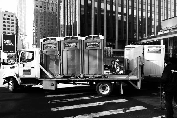 Porta potty delivery and setup in Elba, AL